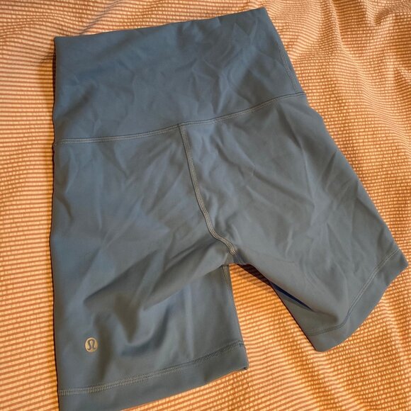 Wundert Train High-Rise Short 6" (size 4 in Pool Party) - Picture 2 of 2